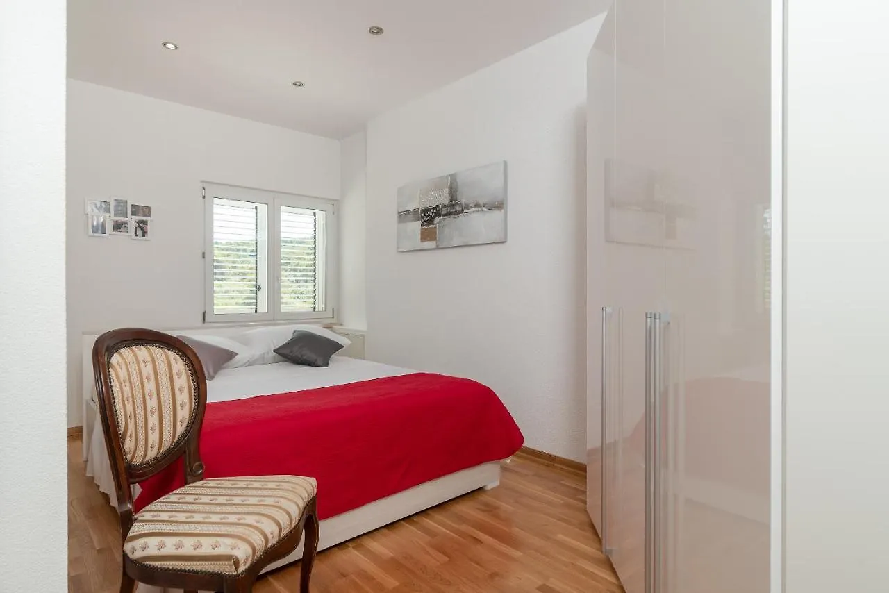 Apartments Kapetan Trogir